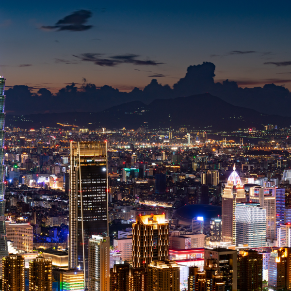 Taiwankorrespondentens blog: Del 3 – Taipei: Byen af lys og måneblokke
