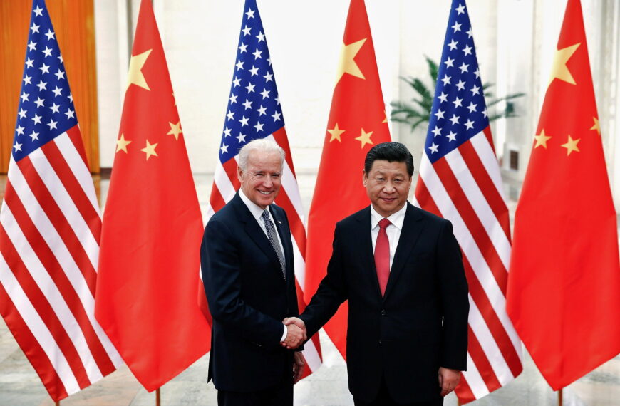 Lunt møde på Bali smelter ikke kold krig mellem Joe Biden og Xi Jinping